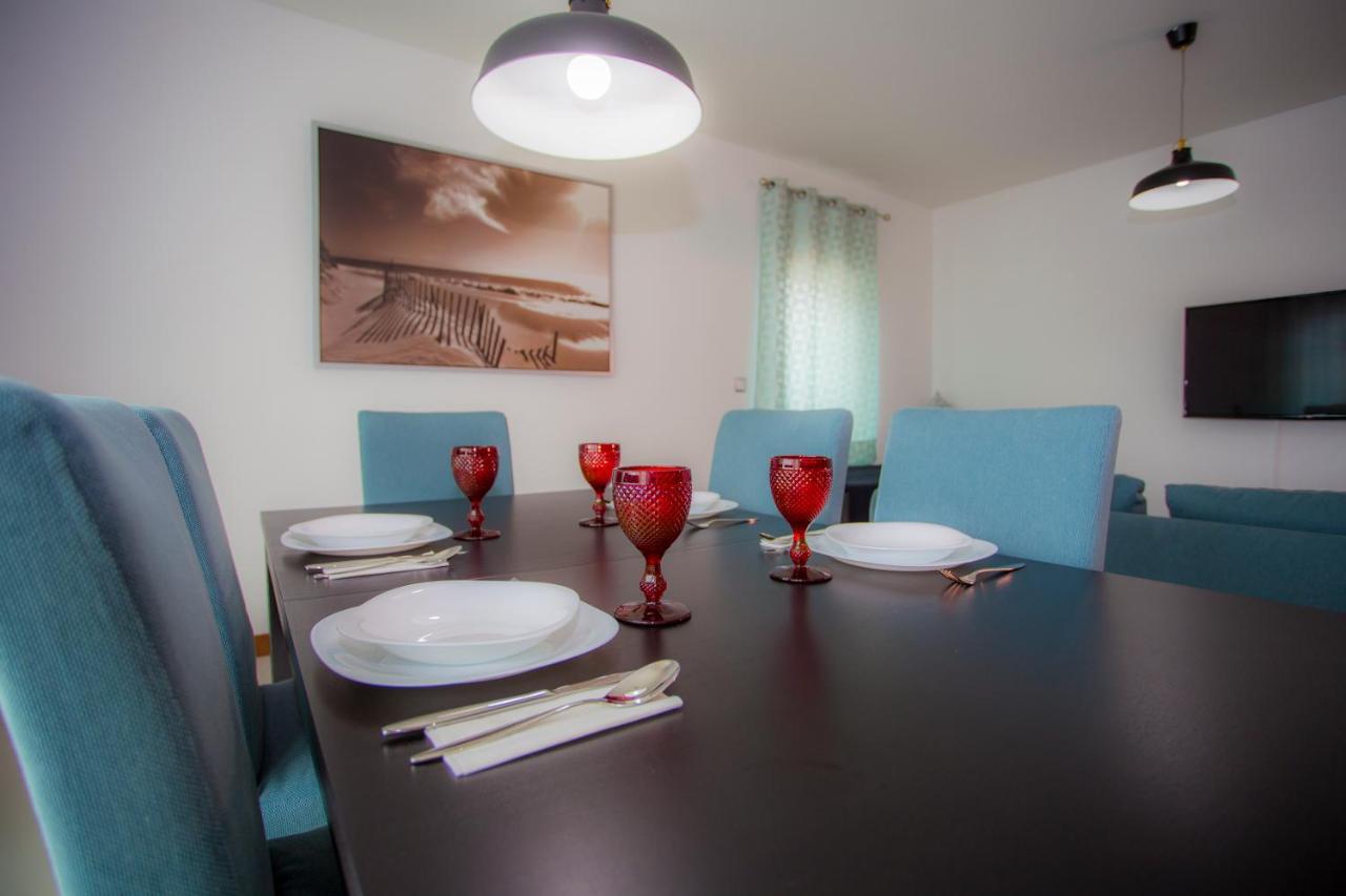 Surf And Stones Apartment Пеніші Екстер'єр фото