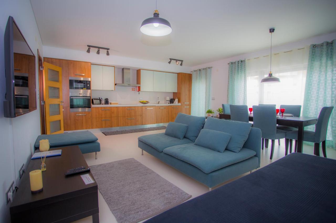 Surf And Stones Apartment Пеніші Екстер'єр фото