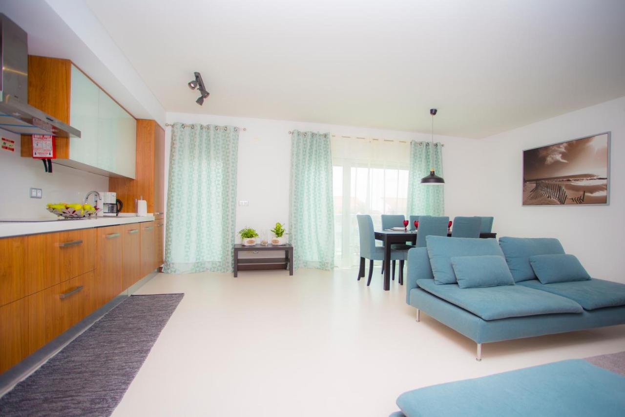 Surf And Stones Apartment Пеніші Екстер'єр фото